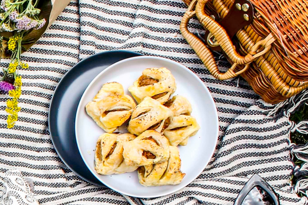 Vegan sausage rolls